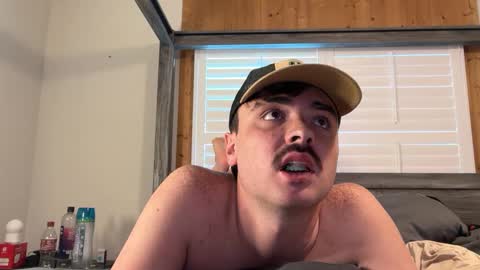 Snapshot of hunterbentleyy chatting on September 25, 9:07 pm Hunter online show from September 25, 9:07 pm