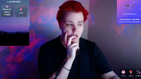 Snapshot of husk_ryan chatting on February 11, 5:40 pm Ryan online show from February 11, 5:40 pm