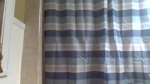 Snapshot of hybrid_lover419 chatting on February 23, 5:01 am Hybrid Lover419 online show from February 23, 5:01 am