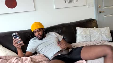 Snapshot of hydroblack chatting on March 3, 4:13 pm HydroBlack online show from March 3, 4:13 pm