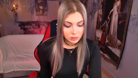 hyileyclark online show from March 20, 9:36 am