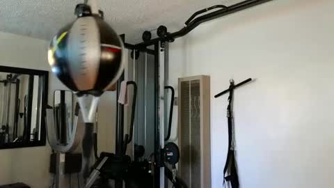 Mr. Frost online show from January 3, 7:39 pm