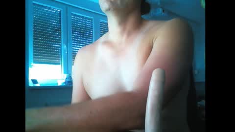 Snapshot of hypnoslutger chatting on March 29, 1:22 pm hypnoslut online show from March 29, 1:22 pm