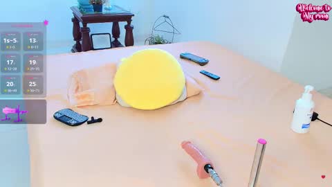 Snapshot of hyun_malee chatting on February 10, 9:04 pm K Brandon online show from February 10, 9:04 pm