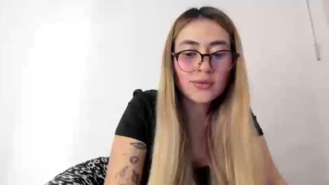 Snapshot of hyunjooo chatting on September 16, 8:43 pm Hyun Joo online show from September 16, 8:43 pm