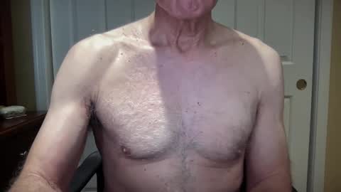 Snapshot of i8bgcq chatting on December 11, 5:37 pm The Talented Mr. DILFy online show from December 11, 5:37 pm