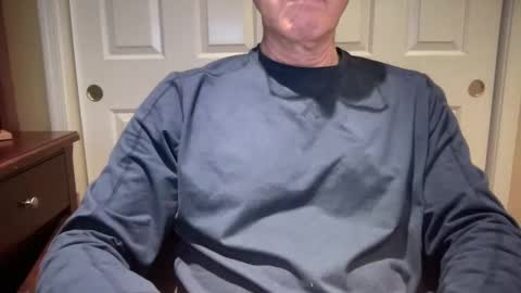 Snapshot of i8bgcq chatting on February 24, 2:15 pm The Talented Mr. DILFy online show from February 24, 2:15 pm