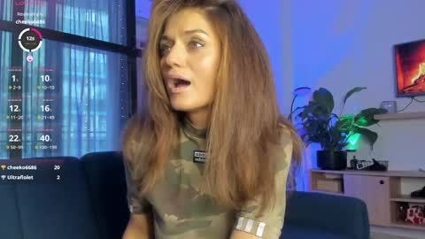 i___love__you online show from April 5, 8:44 am