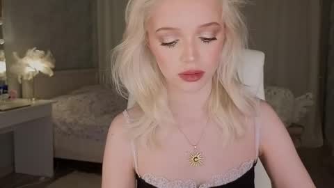 Joselle online show from March 14, 11:54 pm