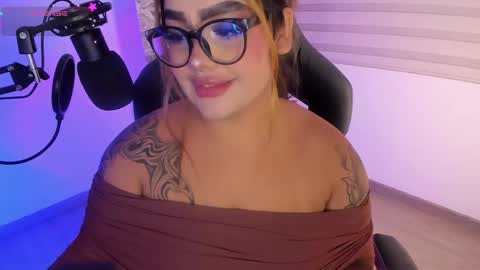 Ari online show from May 10, 1:55 am