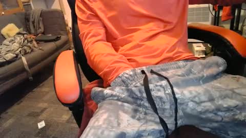 Snapshot of i_am_only_human chatting on February 8, 4:36 pm lucifer online show from February 8, 4:36 pm