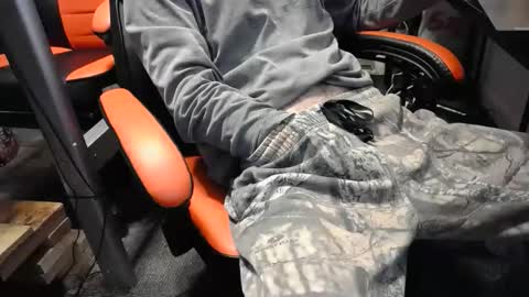 Snapshot of i_am_only_human chatting on October 18, 1:56 pm lucifer online show from October 18, 1:56 pm