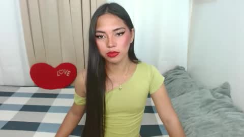 Snapshot of i_dont_bite69 chatting on May 7, 1:27 pm 25tks and HIT ME UP OR GET ONE OF MY SOCIALS online show from May 7, 1:27 pm