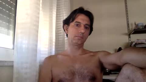 Snapshot of i_mark chatting on September 9, 6:35 am Mario online show from September 9, 6:35 am