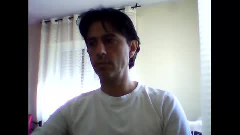 Snapshot of i_mark chatting on November 18, 7:46 am Mario online show from November 18, 7:46 am