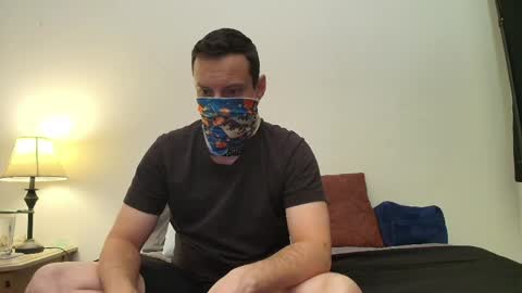 Snapshot of i_o_ro chatting on May 12, 8:00 am i o ro online show from May 12, 8:00 am