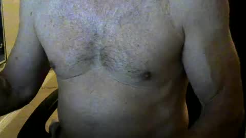 Snapshot of i_was_a_shy_dad chatting on June 19, 1:04 pm i_was_a_shy_dad online show from June 19, 1:04 pm