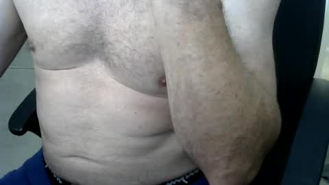 Snapshot of i_was_a_shy_dad chatting on June 30, 12:33 am i_was_a_shy_dad online show from June 30, 12:33 am