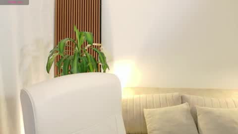 iam__zara online show from June 11, 8:18 pm