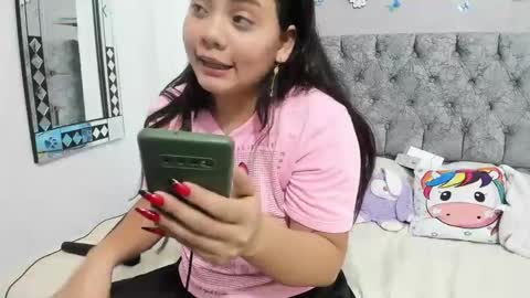 Snapshot of iam_mai chatting on January 18, 2:03 am iam_mai online show from January 18, 2:03 am