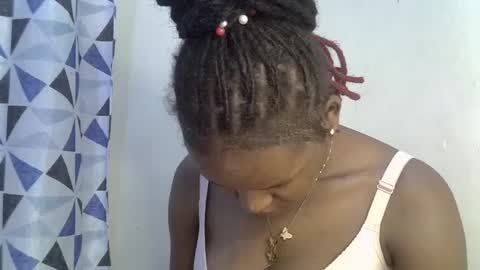 Snapshot of iam_nisa chatting on June 28, 12:27 am iam_nisa online show from June 28, 12:27 am