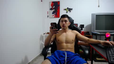 iam_yourbabyprincess_xd online show from September 18, 2:57 am