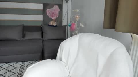 Snapshot of iamababygal chatting on June 2, 8:16 am Baby Gal online show from June 2, 8:16 am
