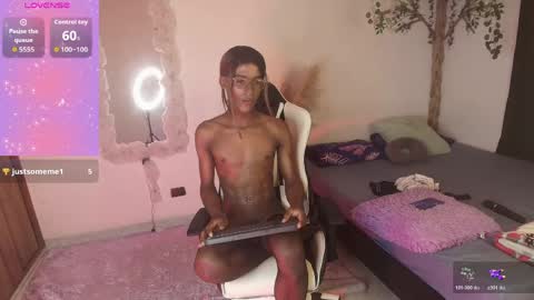Snapshot of iamandrey_ chatting on April 21, 2:51 am iamandrey_ online show from April 21, 2:51 am