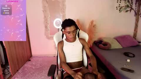 Snapshot of iamandrey_ chatting on May 7, 7:41 pm iamandrey_ online show from May 7, 7:41 pm
