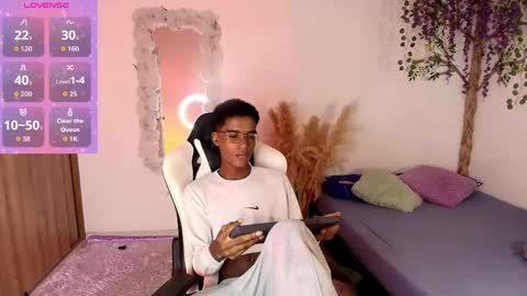 Snapshot of iamandrey_ chatting on May 23, 12:20 pm iamandrey_ online show from May 23, 12:20 pm