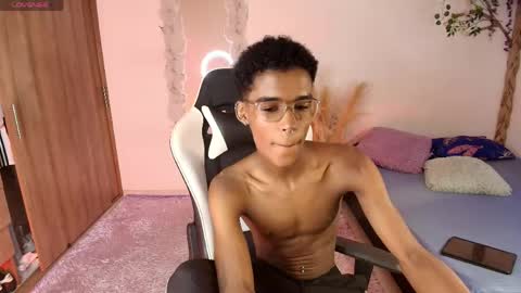 Snapshot of iamandrey_ chatting on May 31, 11:06 pm iamandrey_ online show from May 31, 11:06 pm