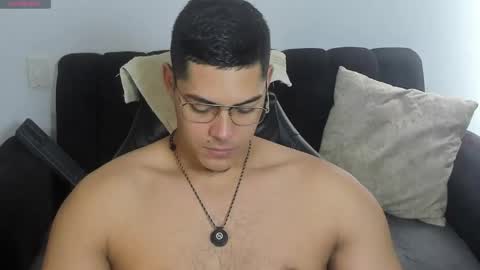 Dylan  independent model  online show from April 16, 12:39 pm