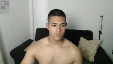 Snapshot of iamdylan777 chatting on June 19, 1:48 pm Dylan independent model online show from June 19, 1:48 pm