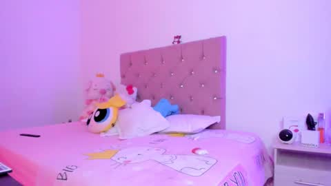 Sara online show from February 19, 2:01 am