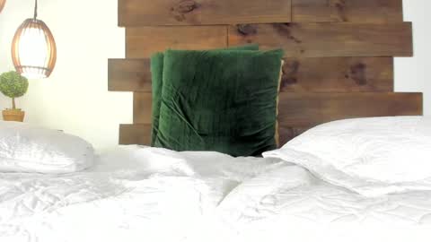 Gabriela online show from March 10, 2:48 pm