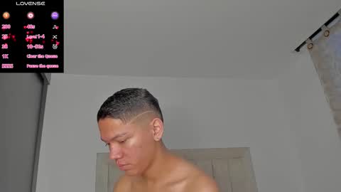 Juliiiiian online show from January 13, 11:15 am