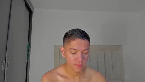 Juliiiiian online show from February 5, 10:53 am