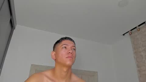 Juliiiiian online show from February 8, 10:51 am