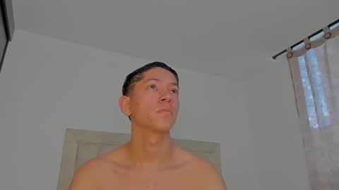 Juliiiiian online show from March 29, 11:32 am