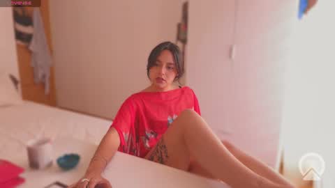 Snapshot of iamjulietaaa chatting on June 10, 6:40 pm Julieta online show from June 10, 6:40 pm