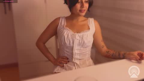Snapshot of iamjulietaaa chatting on June 22, 9:45 pm Julieta online show from June 22, 9:45 pm