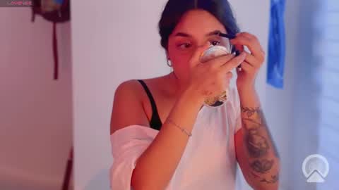 Snapshot of iamjulietaaa chatting on August 4, 5:26 pm Julieta online show from August 4, 5:26 pm