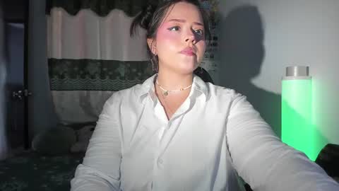 Snapshot of iamrouusie chatting on August 9, 5:07 pm Rosie online show from August 9, 5:07 pm