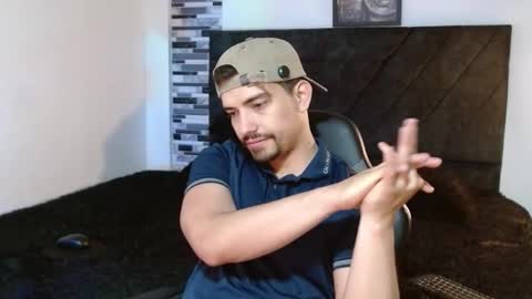 Ian Davis online show from March 14, 8:03 pm