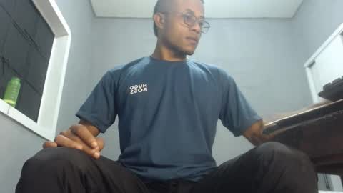 Snapshot of ian_tuner chatting on December 4, 4:16 pm ian_tuner online show from December 4, 4:16 pm