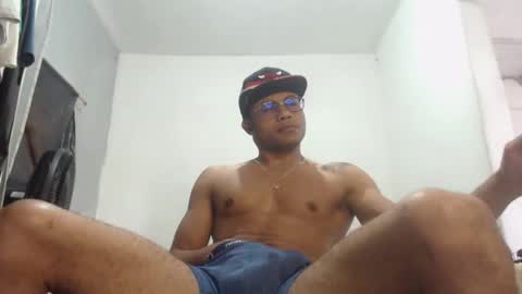 Snapshot of ian_tuner chatting on September 18, 6:10 pm ian_tuner online show from September 18, 6:10 pm