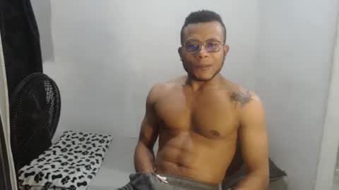 Snapshot of ian_tuner chatting on December 14, 1:22 am ian_tuner online show from December 14, 1:22 am