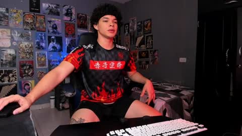 Andres online show from February 2, 9:34 pm