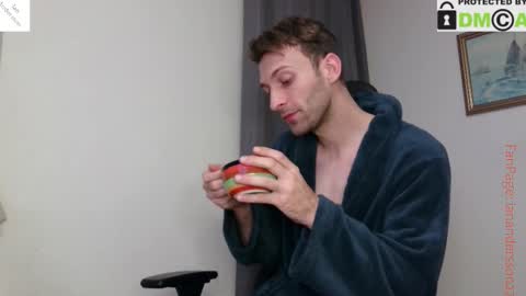 Ian Andersson online show from December 15, 11:09 pm