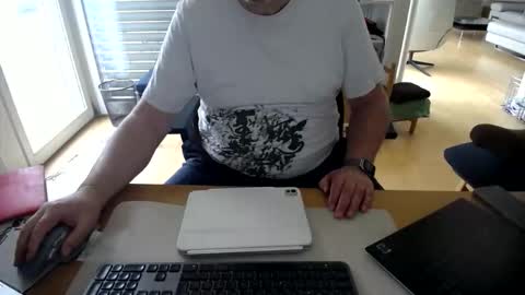 iandy12 online show from February 5, 10:53 am